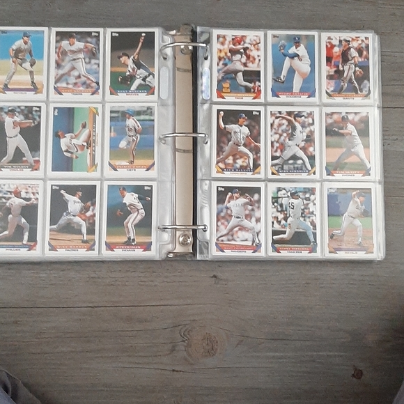 MLB Baseball Card Collection - Picture 16 of 17